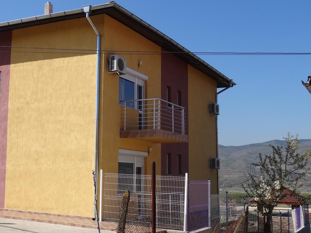 Strumyani Guestrooms Struma Dolinata מראה חיצוני תמונה